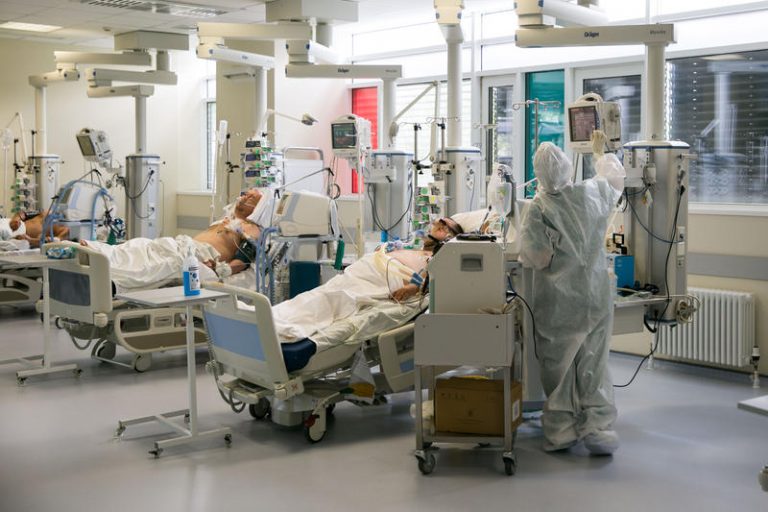 Cinci pacienți decedați, alți 59 în stare critică