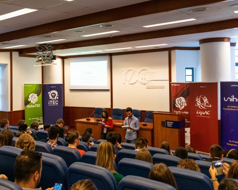 Liga AC LABS, locul unde teoria se pune în practică