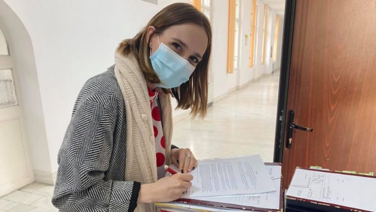 Ana Munteanu, sancţionată de consilierii locali cu tăierea indemnizaţiei pe două luni