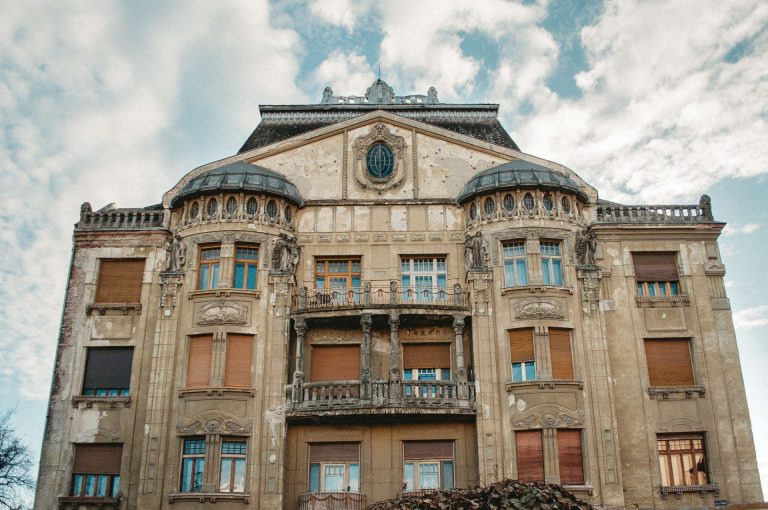 Prima propunere pentru păstrarea urmelor de gloanțe din ‛89 de pe clădirile din Timișoara