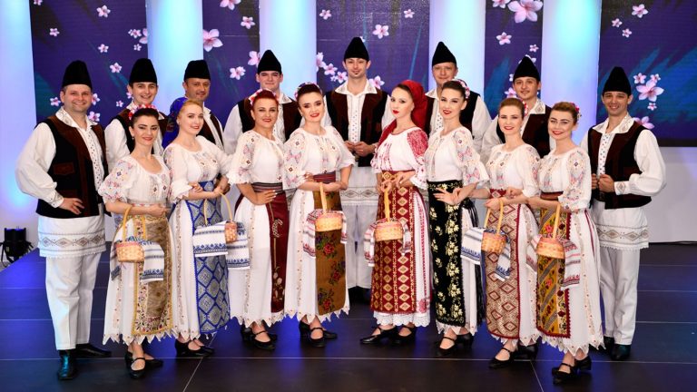 Spectacol deosebit de Paște: „Tinerețea-n sărbătoare”