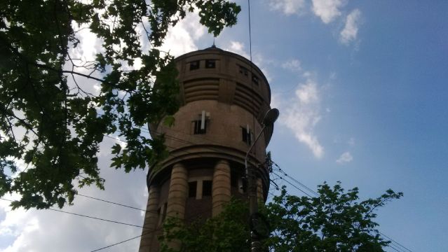 Turnul de apă din Iosefin intră în reabilitare. Care e situaţia celui „geamăn” din Fabric