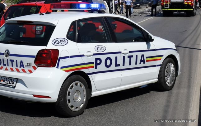 Autobuz implicat într-un accident după ce șoferului i s-a făcut rău