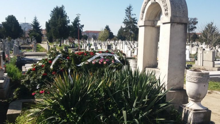 Primăria a reziliat contractul de concesiune cu firma care administrează cimitirele din Calea Șagului și Rusu Șirianu