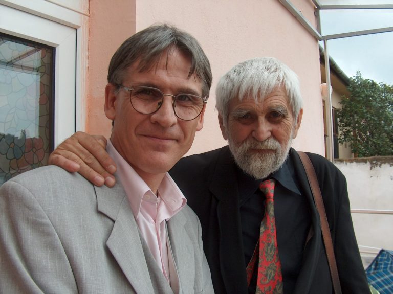 „Sunt un umorist rătăcit printre lucruri foarte serioase”. Interviu cu Marcel Tolcea, scriitor și universitar, la 65 de ani