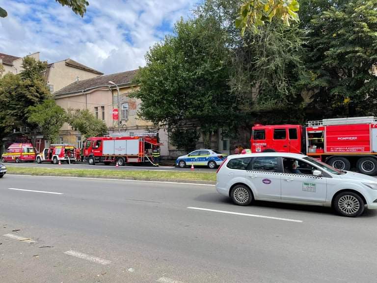 Incendiu la un bloc din Timișoara! 14 persoane evacuate 