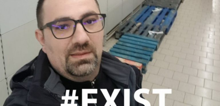 Portret de parlamentar rătăcit între #Rezist Londra și AUR București