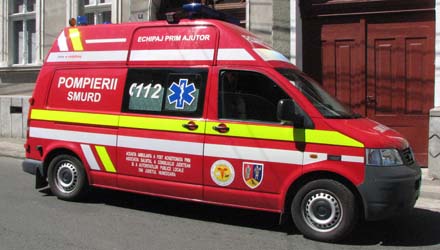 O fetiță de 3 ani a căzut de la etaj, la Timișoara