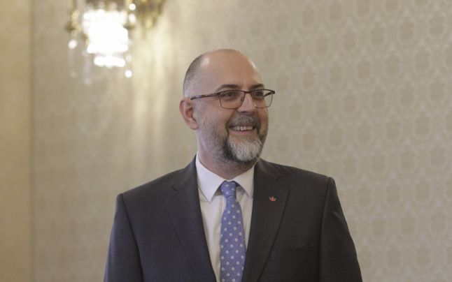 Kelemen Hunor amenință că nu-și dă pantalonii jos în interiorul coaliției! Ce se întâmplă, acum, în negocierile pentru noul guvern