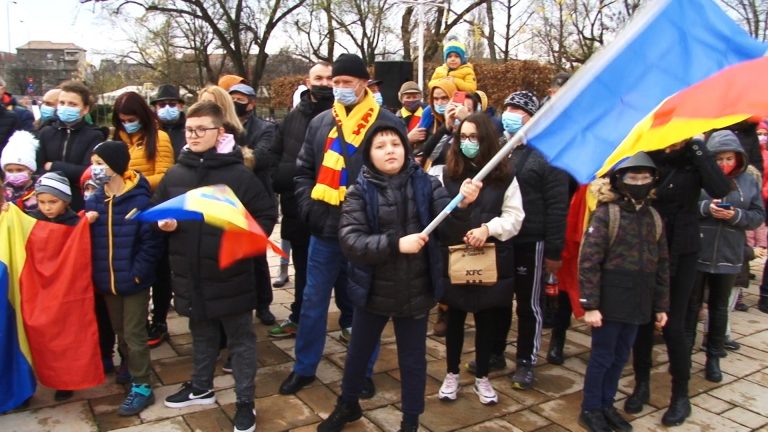 Ziua Națională, sărbătorită în Parcul Central. A fost în egală măsură și ziua copiilor cu drapele | FOTO-VIDEO