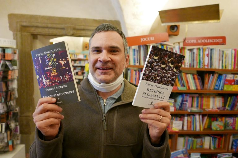 „Încerc să țin vie acea componentă orfic-incantatorie care cred că se pierde în ultima vreme”. Interviu cu textierul Florin Dumitrescu