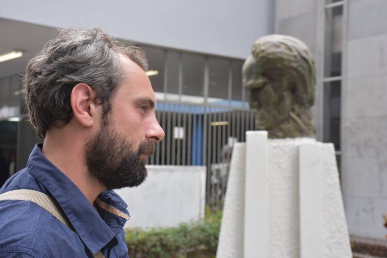 „În societatea actuală toate acțiunile noastre sunt privite și interpretate dintr-o perspectivă politică și ideologică”. Interviu cu scriitorul Cosmin Perța