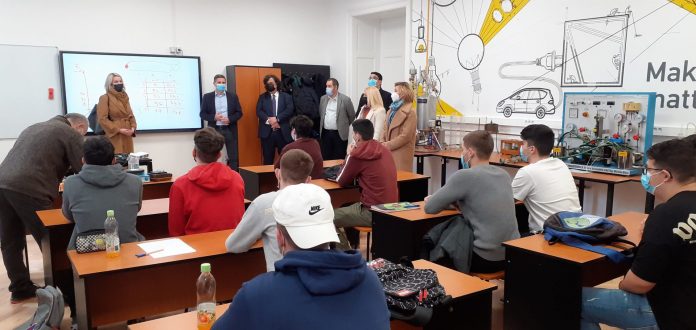 inaugurare-laboratoare-hella (2)