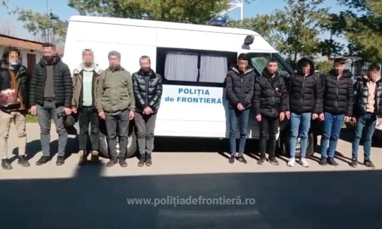 Călauze de migranți, arestate în Timiș. Una a fugit de Poliție
