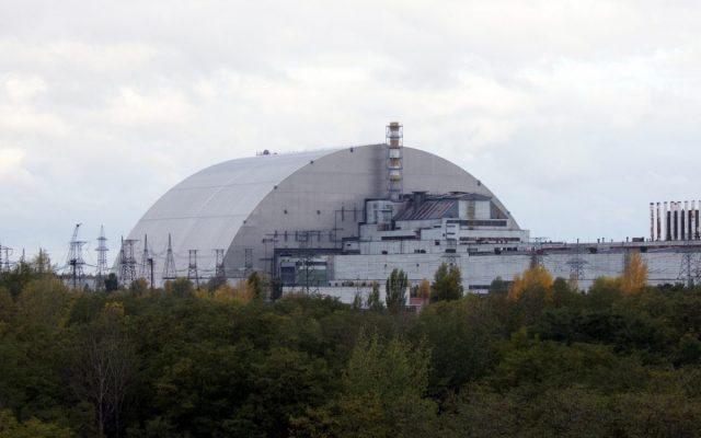 Trupele ruse au părăsit centrala de la Cernobîl, dar au luat și ostatici, acuză oficiali ucraineni
