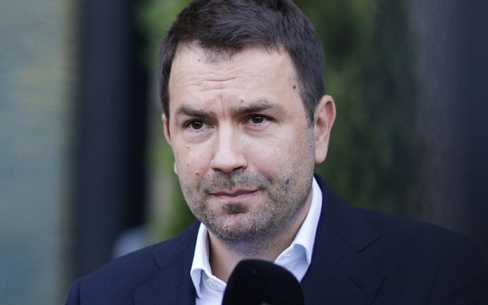 Președintele interimar al USR, Cătălin Drulă, îi acuză pe președintele Klaus Iohannis și pe directorul SRI, Eduard Hellvig