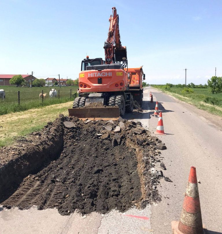 Reabilitarea drumurilor naționale prin reciclarea asfaltului continuă în Timiș