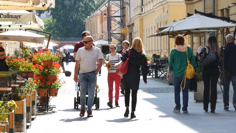 Timișoara | Peste 100.000 de persoane autorecenzate
