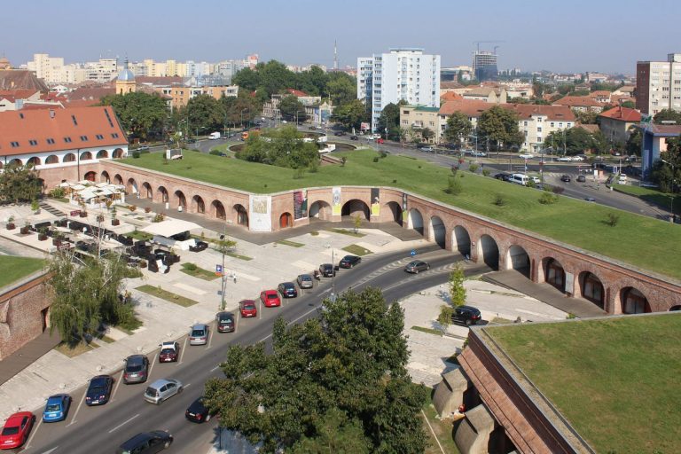 Restaurante noi la Bastionul Theresia, în timp ce reparațiile înaintează timid