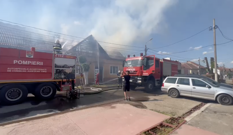 De ce a luat foc casa fostului primar al Lugojului?