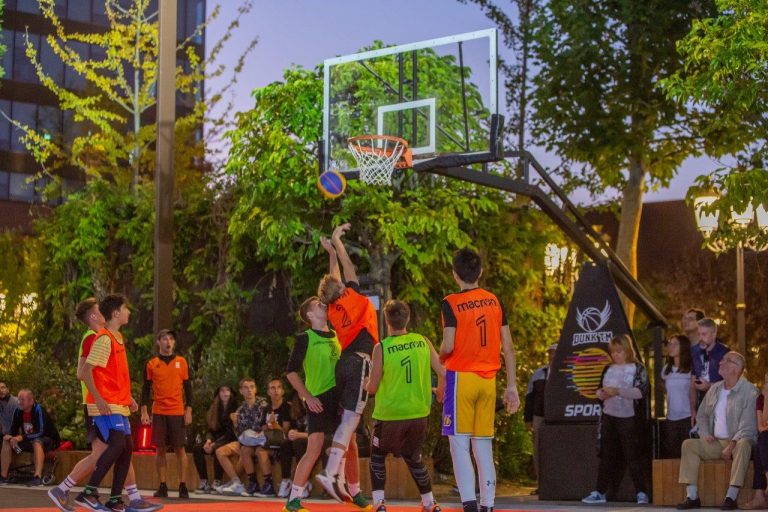 Teatru, sport, creativitate și nostalgie, oferite de evenimentele din acest weekend, la Iulius Town Timișoara