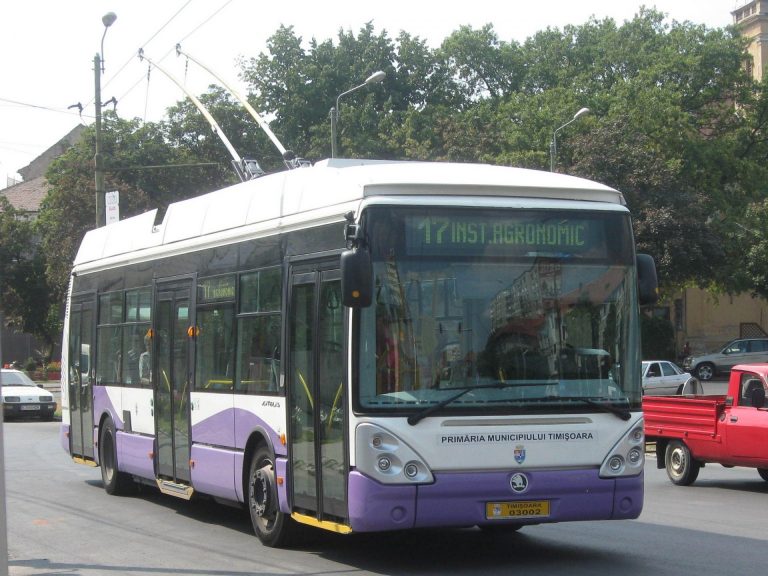 Modificarea traseelor de transport în comun