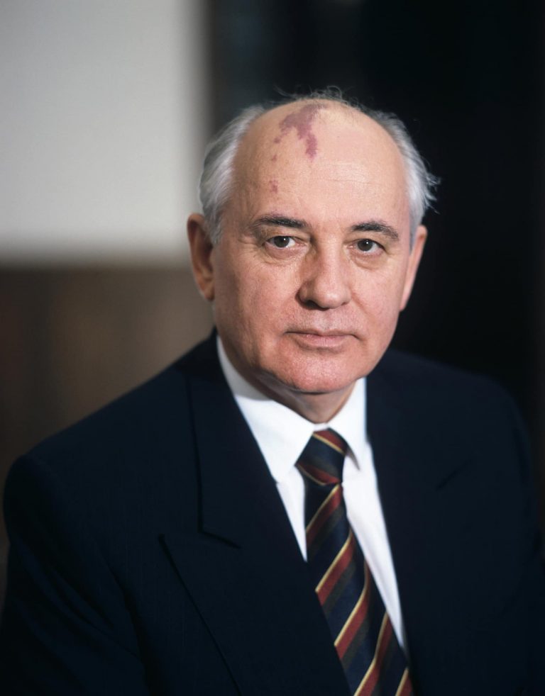 A murit Mihail Gorbaciov, ultimul șef URSS și cel care a pus capăt Războiului Rece.