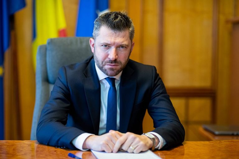 Controale în liceele din Timiș! Autoritățile iau „la puricat” toate internatele