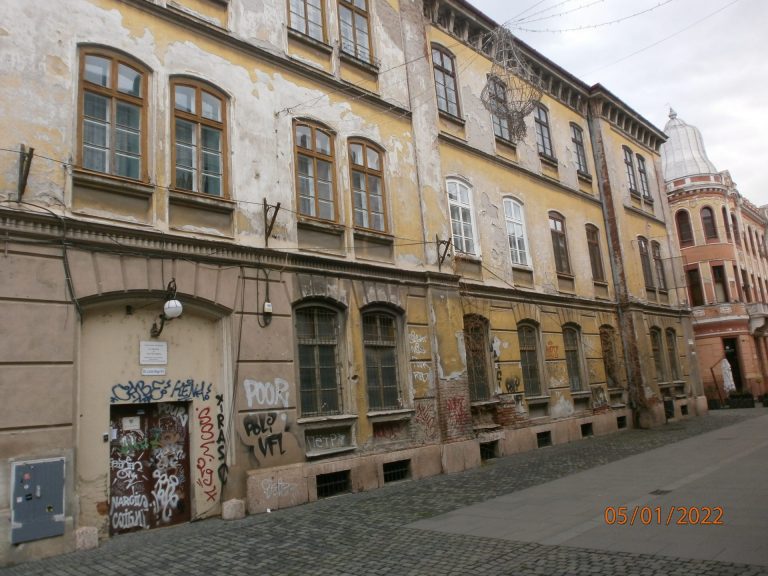 Supraimpozitarea clădirilor degradate trebuie să fie corectă, nu arbitrară