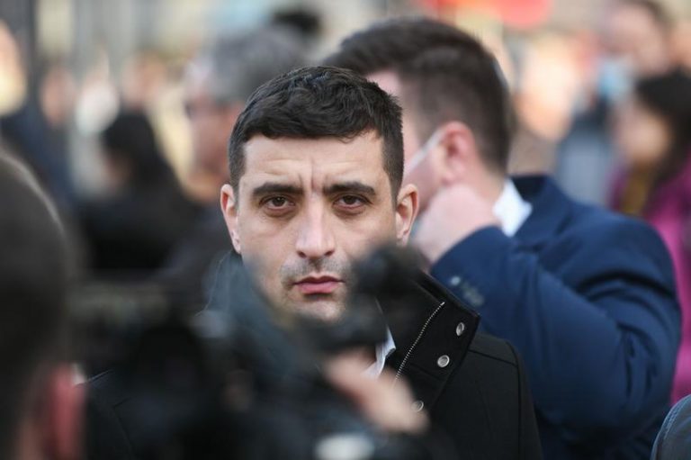 George Simion, săltat de mascați în miez de noapte!