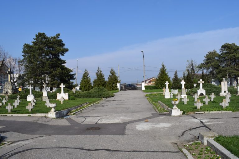 Societatea Timișoara cere înlăturarea monumentului dedicat „eroilor” fostei Securități