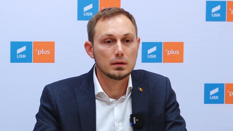 Liderii USR îi atacă pe liberali de „deturnarea fondurilor” pentru TM2023 VIDEO
