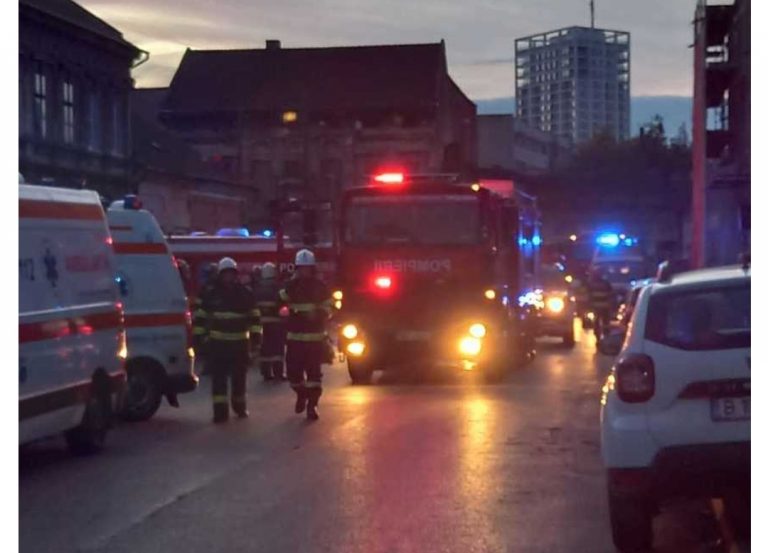 Plan roșu de intervenție în Timișoara! Zeci de persoane au fost evacuate pe o stradă din oraș