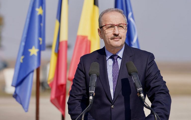 Vasile Dâncu și-a anunțat demisia de la Apărare