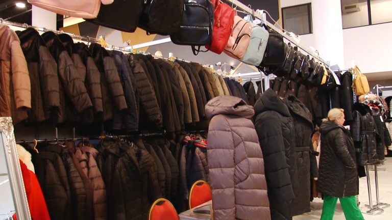 Salonul Industriei Ușoare, ediția de Crăciun 2022 VIDEO-FOTO