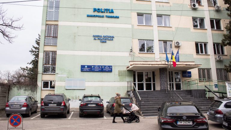 Coșmarul de la Imigrări din Timiș: prin ce trebuie să treacă străinii care vor să se stabilească în România