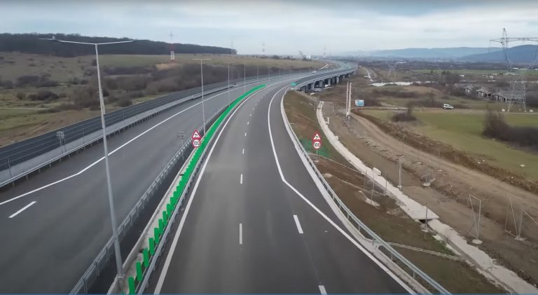 Vestul României va rămâne pentru destulă vreme nelegat printr-o autostradă cu partea de est a țării