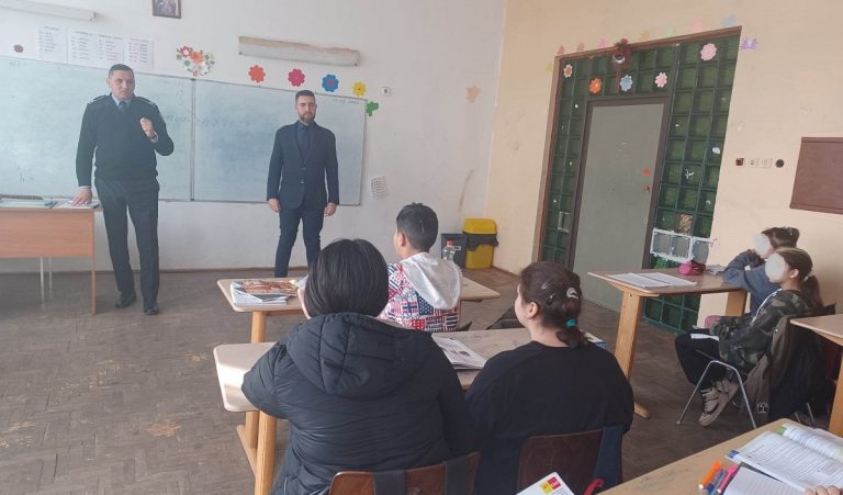 Polițiștii locali i-au consiliat pe elevii de la Rudolf Walther, explicându-le consecințele unor fapte precum furturi, distrugeri, bullying sau violențe