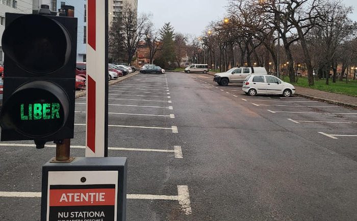 Parcarea din spatele magazinului Bega a revenit în domeniul public al municipiului Timișoara