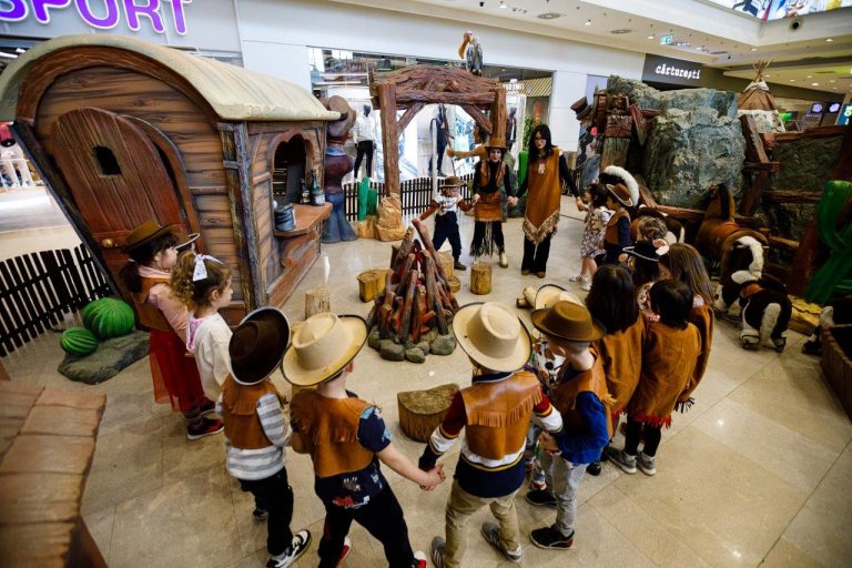 Expoziție interactivă dedicată copiilor, la Iulius Town – „Vestul Sălbatic” îi provoacă să se transforme în cowboy și să descopere secretele lumii Western