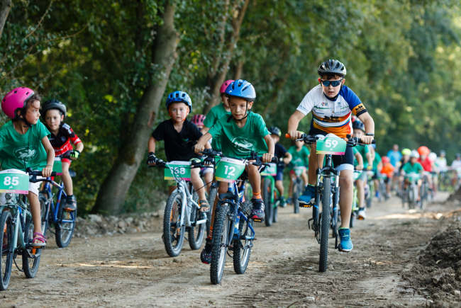 „Cupa Pădurea Verde 2023”, un real succes în rândul familiilor pasionate de ciclism