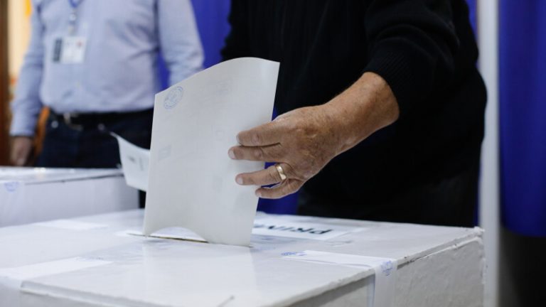 Când vor avea loc alegerile parțiale pentru Primăria Lugoj? Guvernul este somat să ofere rapid o soluție la situația în care se regăsesc 60 de localități rămase fără primari