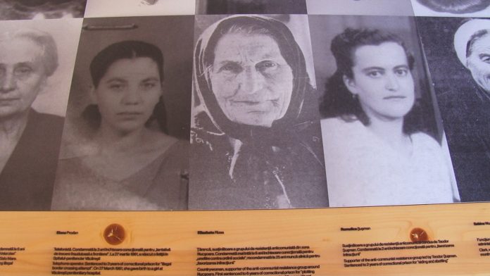 Vernisarea expoziției „Dusmance ale poporului”.Still002