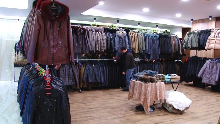 Salonul Industriei Ușoare, ediția de Crăciun | FOTO-VIDEO