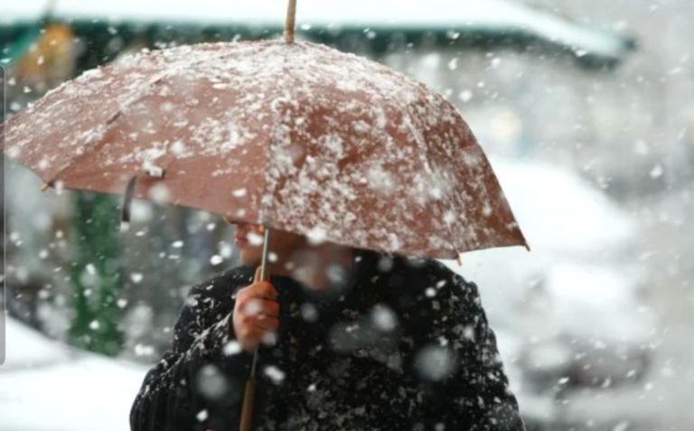 Ploile și ninsorile vor pune stăpânire pe Banat și restul țării, începând de mâine