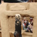 De Ziua Națională a Culturii, elevii din Parța, dar și din Timișoara au vizitat replica sanctuarului neolitic de la Parța.Still002