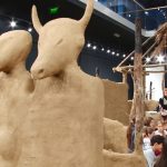 De Ziua Națională a Culturii, elevii din Parța, dar și din Timișoara au vizitat replica sanctuarului neolitic de la Parța.Still011