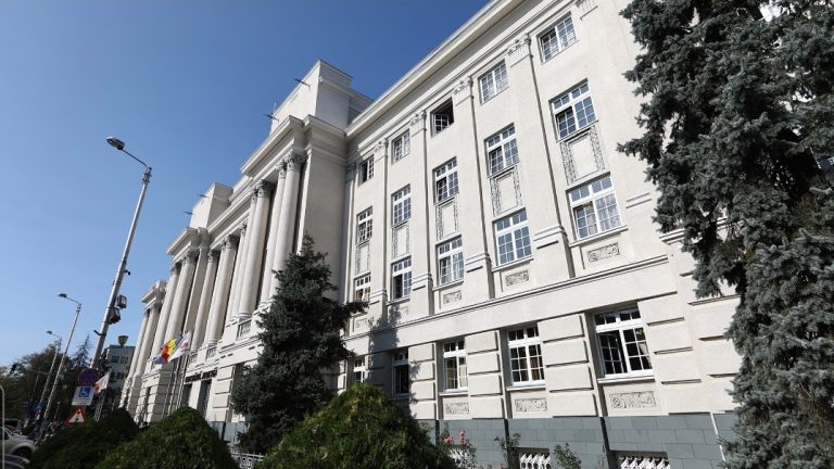 Conflict politic la nivel înalt în Timiș! Prefectul îl acuză pe președintele CJT, Alin Nica, că distribuie pe criterii clientelare banii publici către primăriile din județ