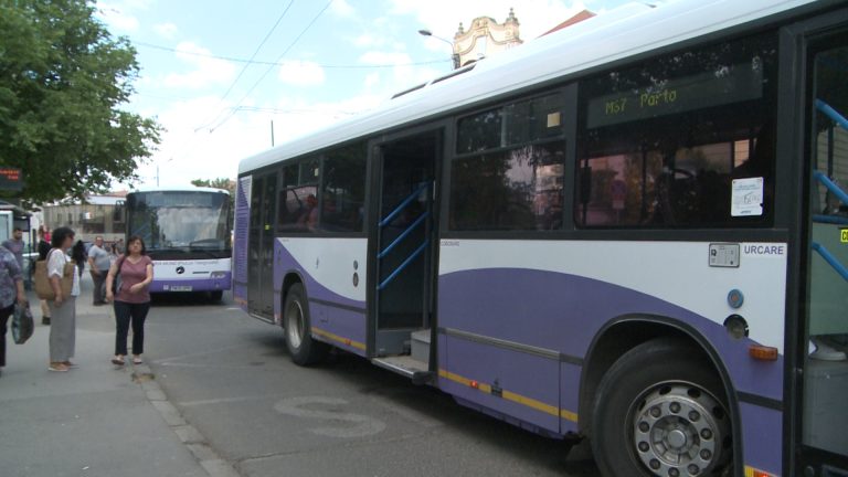 Tramvaiele, autobuzele și firobuzele vor circula mai rar în Timișoara și spre comunele învecinate. VIDEO