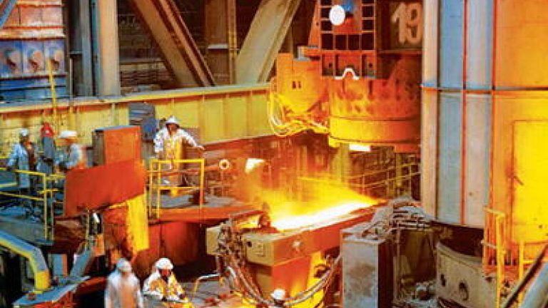 Veste mare pentru Combinatul de la Oțelul Roșu! Un magnat român a achitat, ieri, dintr-un foc, cele 60 de milioane de lei reprezentând datoriile combinatului siderurgic